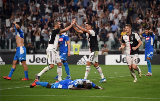 Ảnh bài viết CHÍNH THỨC: Từ chối đối đầu với Juventus, Napoli phải trả giá đắt