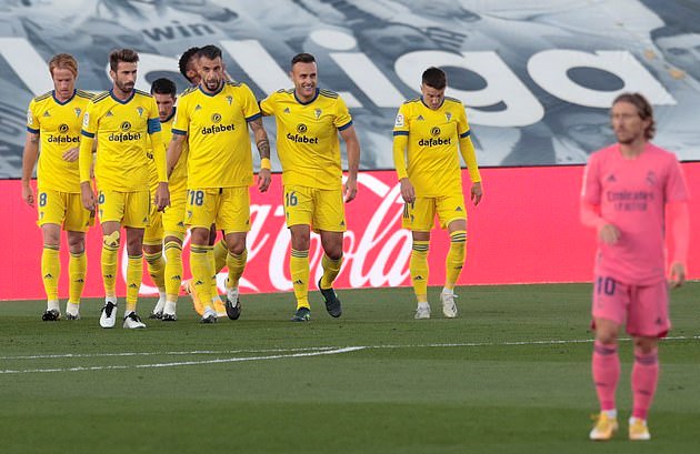 Real Madrid thua sốc đội mới lên hạng ngay tại Alfredo Di Stefano
