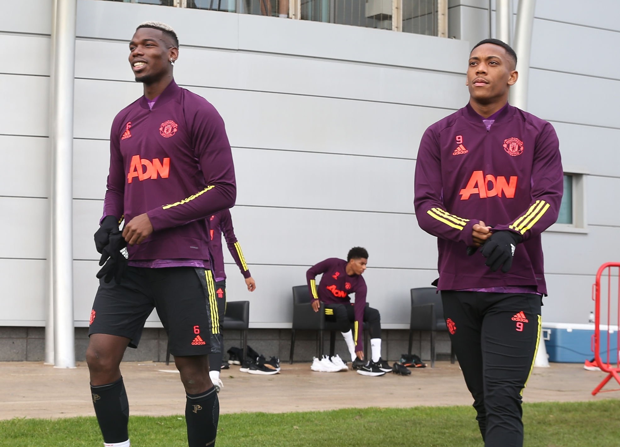 Ảnh bài viết Sao PSG: “Nếu M.U giành các danh hiệu, cậu ấy sẽ là ứng viên cho Quả bóng vàng”