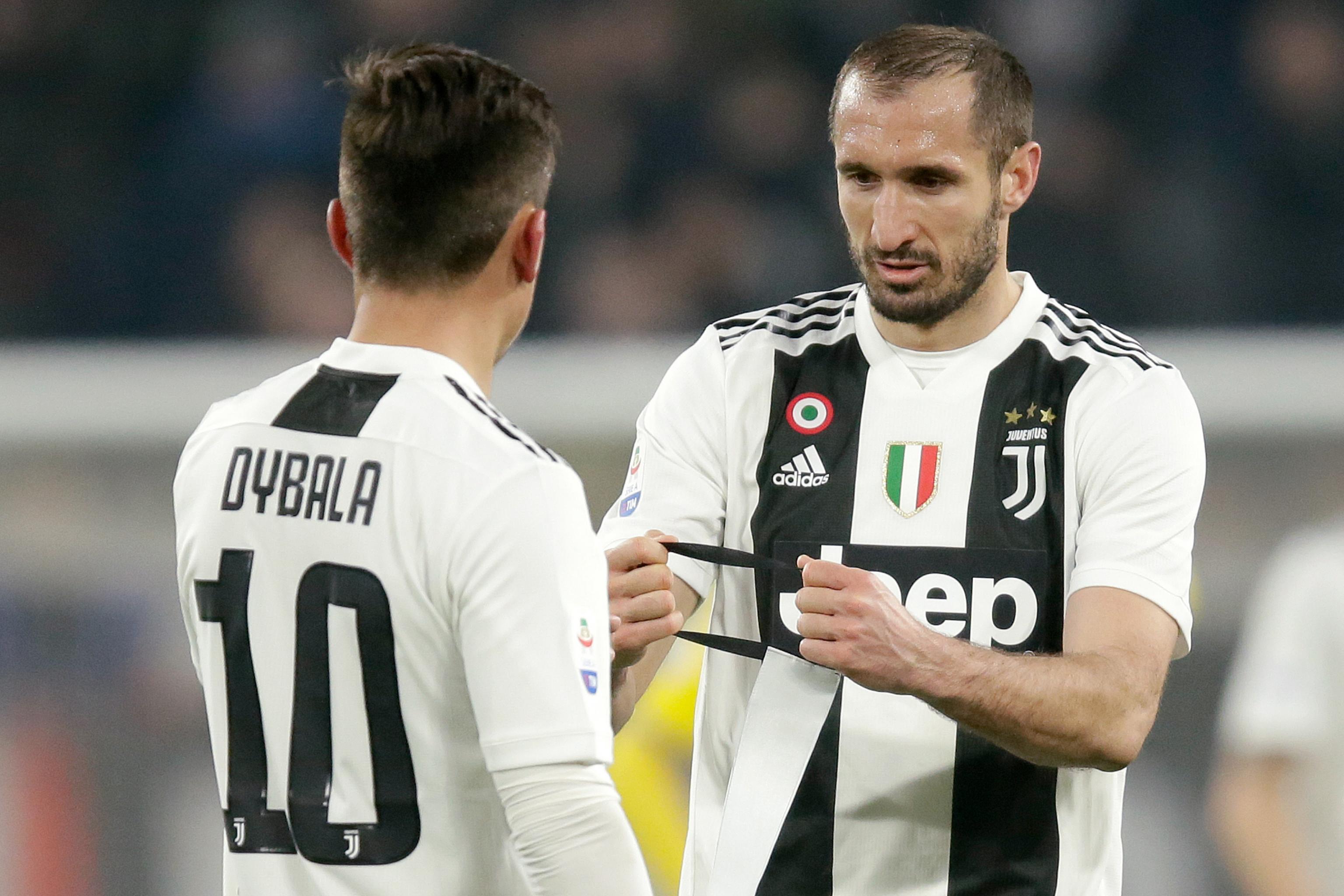 Thắng dễ Dynamo Kiev, Juventus nhận tin kém vui từ 2 trụ cột
