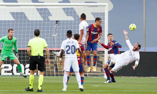 Bước ngoặt VAR, Real khiến Barca ôm hận ngay trên sân nhà