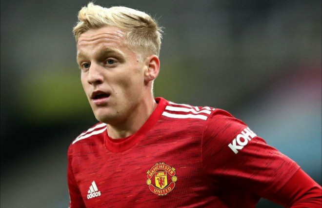 Evra: "Đó là nơi Van de Beek thuộc về"