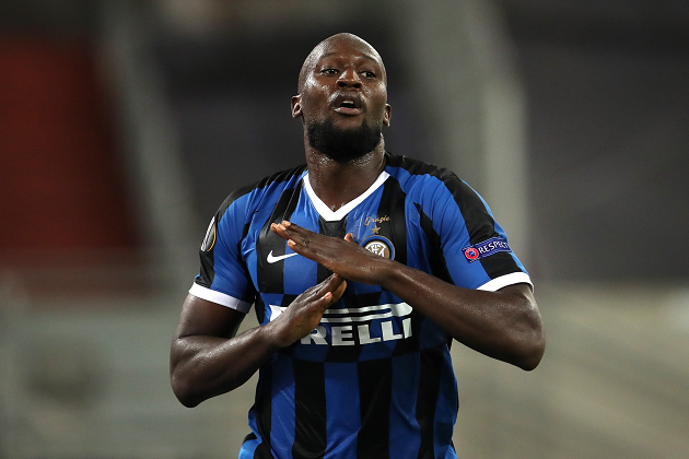 Nhắn nhủ cha của đàn em, Lukaku khiến Liverpool mua hụt tân binh