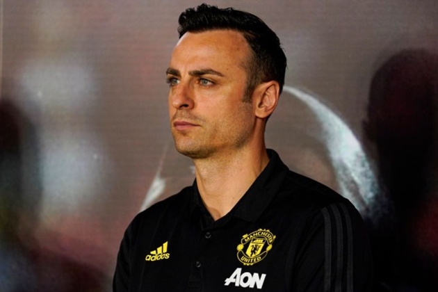 Ảnh bài viết Berbatov nói thẳng về khả năng giành danh hiệu của Man Utd