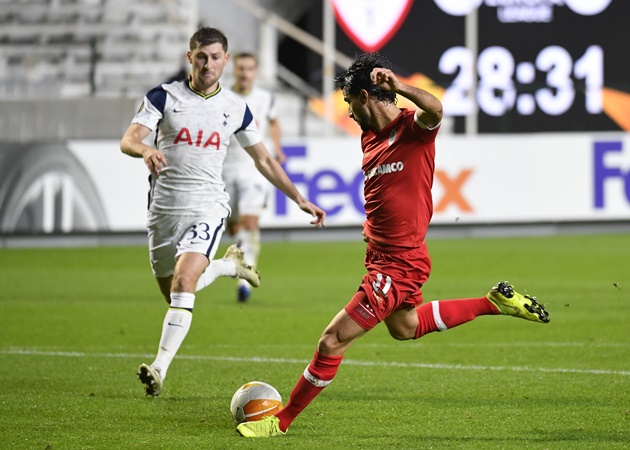 Ảnh bài viết Fan Tottenham: "Nỗi ô nhục của CLB, hắn ở đây hơi lâu rồi đấy"
