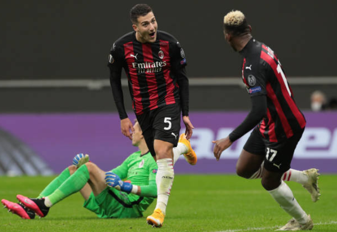 Góp 1 bàn thắng + 1 kiến tạo, "người thừa" Man Utd giúp Milan thắng dễ Sparta Praha