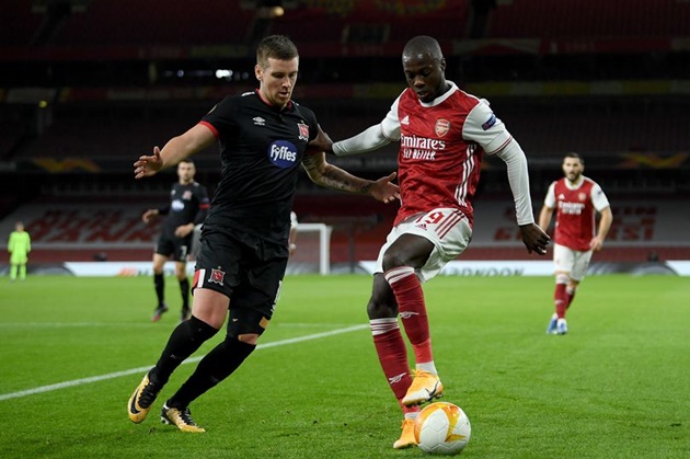 Pepe ghi bàn, người cũ của Arsenal vẫn tỏ ra khắt khe