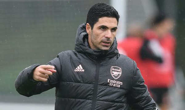 Thắng nhẹ nhàng Dundalk, HLV Arteta gửi chiến thư đến Man Utd
