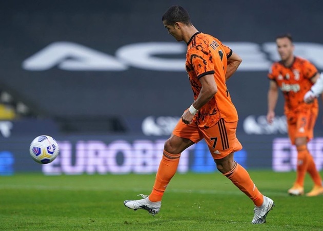 Ảnh bài viết Tỏa sáng ngay khi trở lại, Ronaldo gửi thông điệp đanh thép 