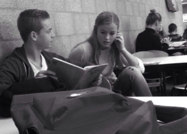 Ảnh bài viết Sao trẻ Barca kỷ niệm 6 năm yêu với bạn gái