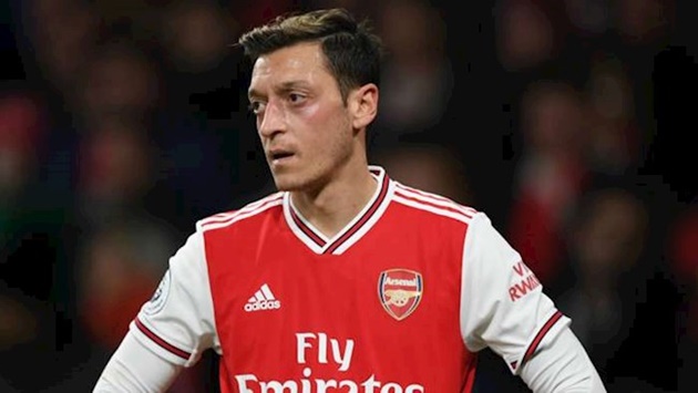 Ảnh bài viết Arsenal thua tủi hổ, Ozil nhanh chóng tạo động thái đáng chú ý