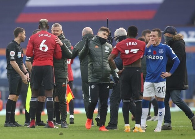 10 điều rút ra sau vòng 8 EPL: Solskjaer được 'cứu'; Liverpool mất vị thế