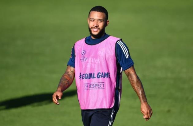Lyon hé lộ tương lai Depay, Barcelona 'mừng thầm'