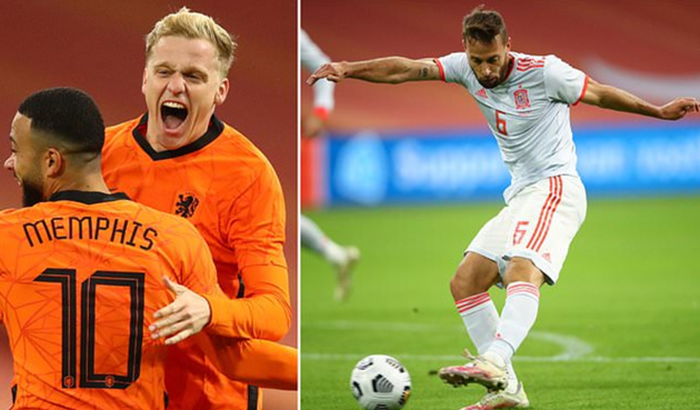"Trôi dạt" ở MU, Van de Beek vụt sáng cứu Hà Lan trước Tây Ban Nha
