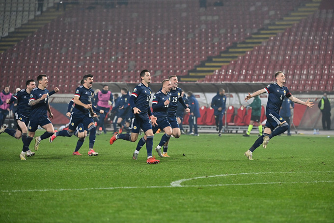 CHÍNH THỨC! Chung kết play-off EURO 2020: Xác định 4 tấm vé cuối cùng