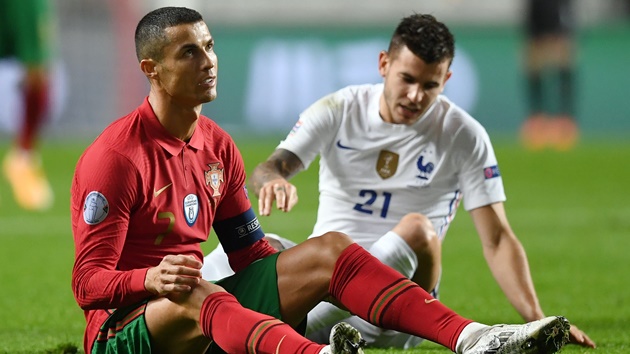 Bất lực đến khó tin, Pháp chính là khắc tinh của Ronaldo