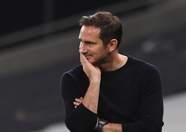 Bùng nổ ở ĐT Ý, sao Chelsea cứu Lampard khỏi 'bàn thua trông thấy'