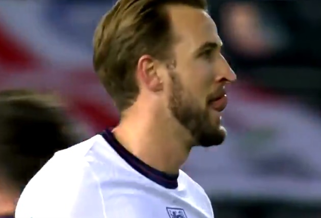 Phá Harry Kane phải lè lưỡi, Lukaku gầm thét