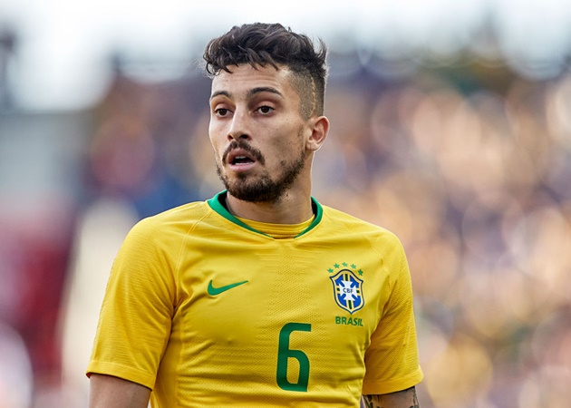 Từ Telles đến Alves: Brazil và đội hình toàn cầu thủ chạy cánh cực chất