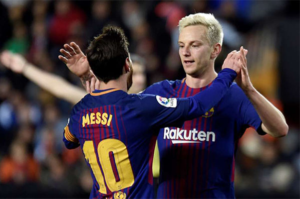 Rakitic thổn thức về Messi