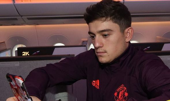 Chứng kiến "máy chạy" Man Utd tỏa sáng, Roy Keane nhanh chóng lên tiếng