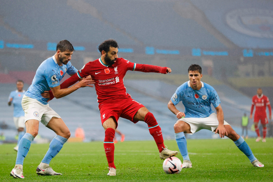 Liverpool "tan hoang", Owen bày tỏ sự lo lắng