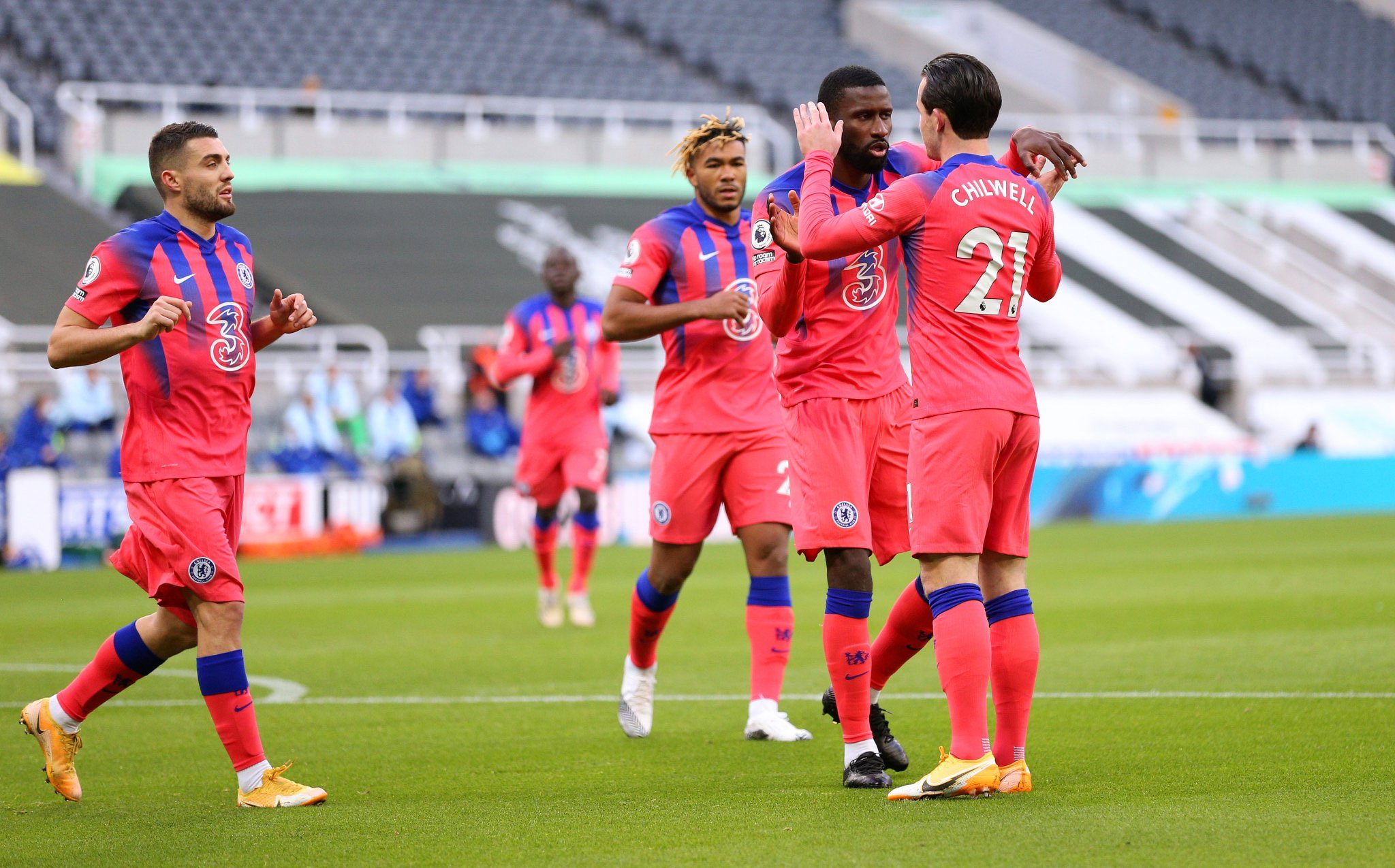 TRỰC TIẾP Newcastle 0-2 Chelsea: Trận đấu kết thúc!