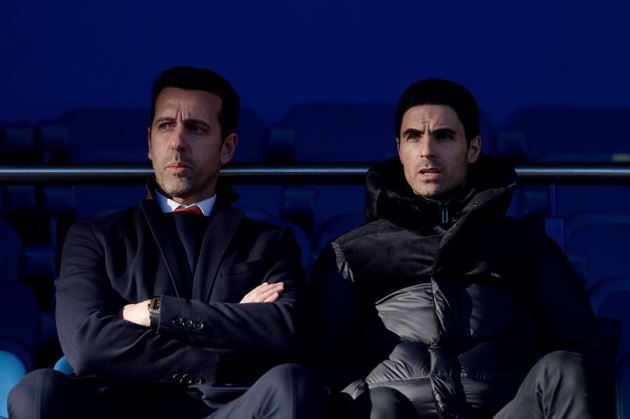 Chê 'bộ tam' 118 triệu bảng, huyền thoại chỉ rõ vấn đề của Arsenal