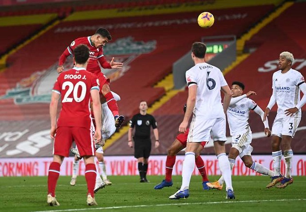 Phản ứng của cả đội hình Liverpool sau khi Firmino ghi bàn