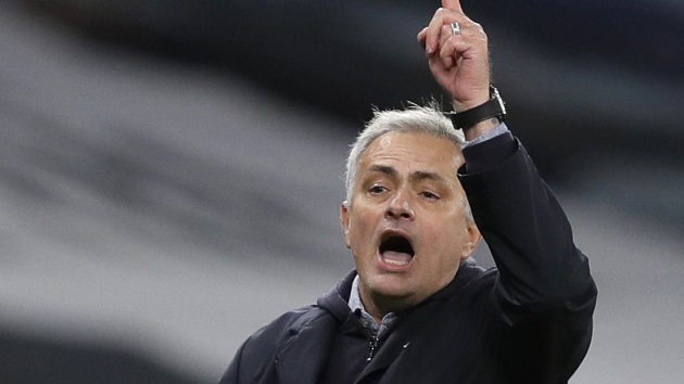 Gây ngạc nhiên khi tin dùng "sao trẻ", Mourinho quá cao tay