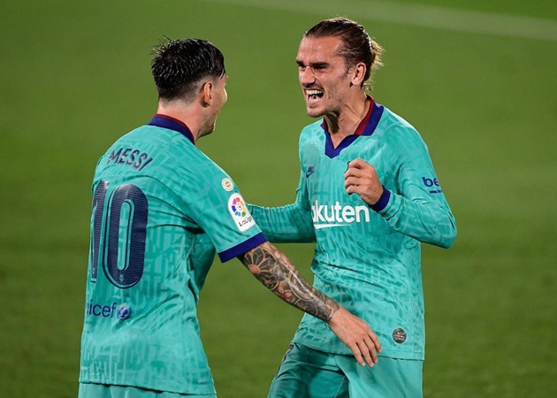 'Messi rất khó chịu khi tôi từ chối Barca lần đầu'