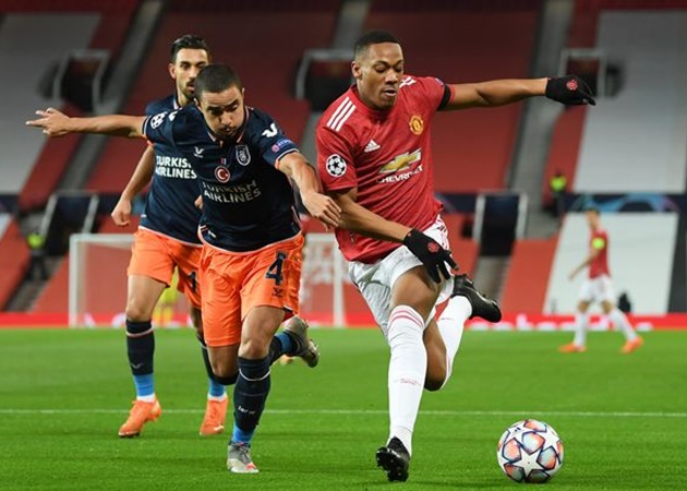 Ảnh bài viết Man Utd thắng Istanbul: Khi Ole bắt đầu 'phà hơi nóng' vào Martial