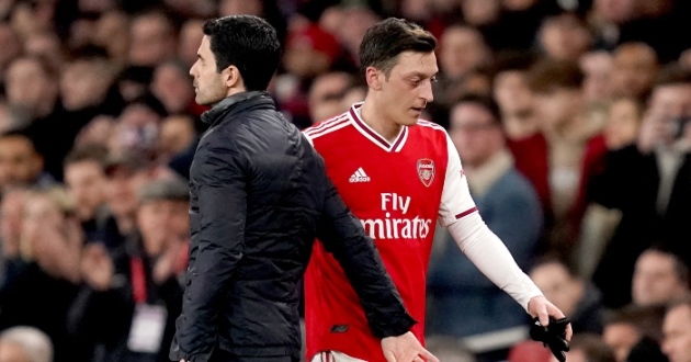 So sánh thành tích của Arsenal khi có và không có Mesut Ozil