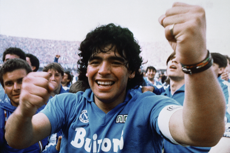 Đến cả Chúa cũng phải yêu Napoli