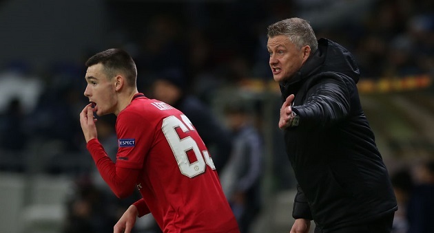 “Scholes 2.0” của M.U mất hút dù chơi cho đội hạng hai