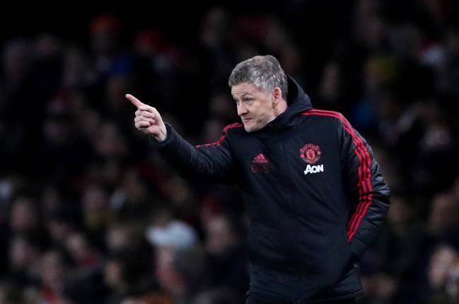 Hành động khó lường, Solskjaer đã chỉ ra 2 cái tên sẽ rời Man Utd