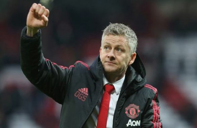 3 năm đá chính 4 trận, "đá tảng" vẫn được Man Utd gia hạn hợp đồng