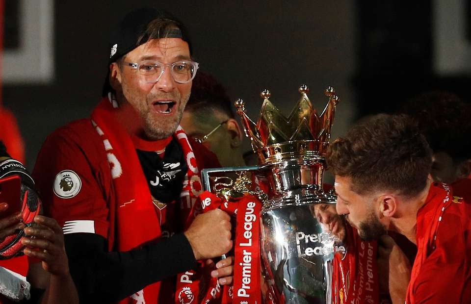 Ngoại hạng Anh: Tiêu tiền đỉnh như Klopp, phá như Mourinho