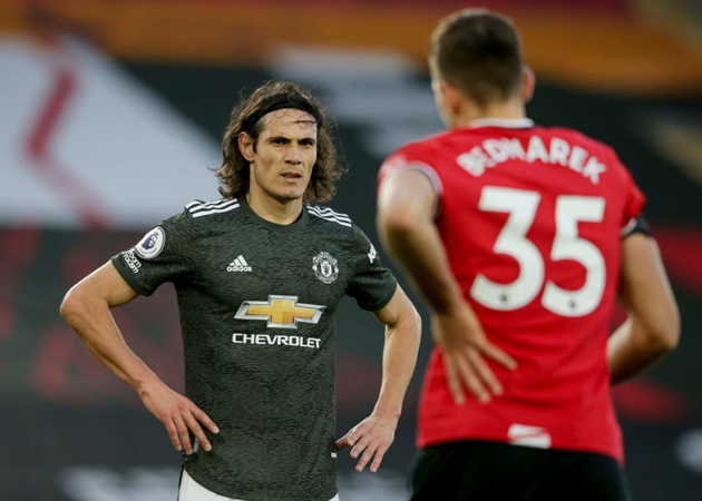 Cavani bị tố phân biệt chủng tộc, Man Utd lập tức có động thái