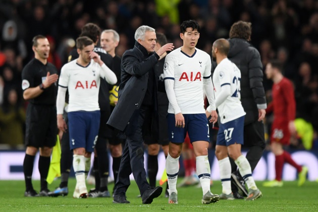 Sau tất cả, Mourinho đã đem "xe buýt" đến Tottenham
