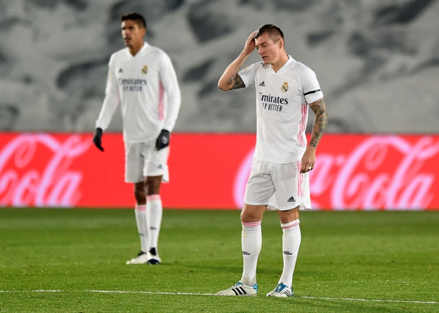 Real sa sút thảm hại: Điều gì đang xảy ra với Zidane và 'nhà vua'?