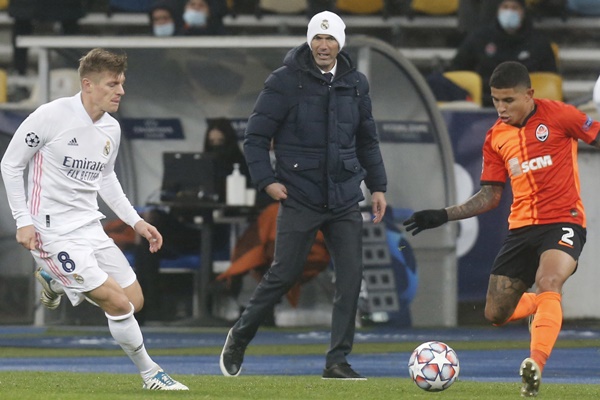 Thua thảm Shakhtar, Zidane mất niềm tin vào 8 ngôi sao