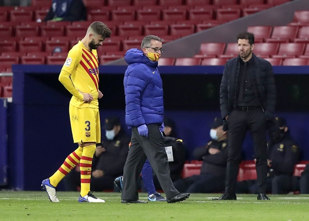 Barca 'toang' hàng thủ, Ronald Koeman đánh cược với 'báu vật' La Masia