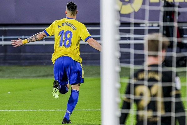Thức tỉnh sau 14 năm, Cadiz trở lại “tận diệt” 3 ông lớn La Liga