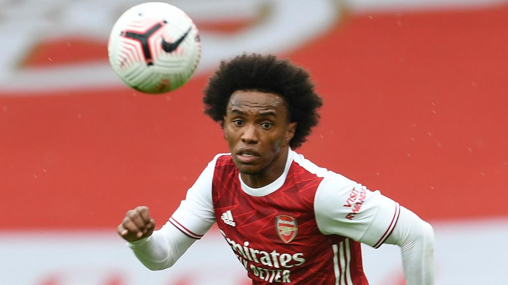 "Willian đã bị Hojbjerg bỏ túi"