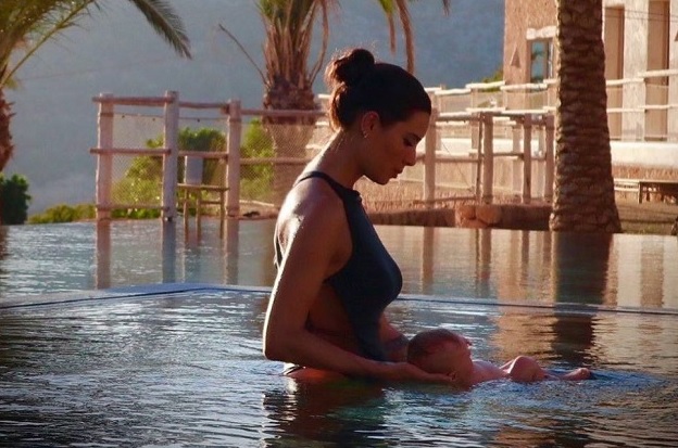 ‘Máy bay’ của Sergio Ramos khoe dáng nuột nà sau khi sinh con