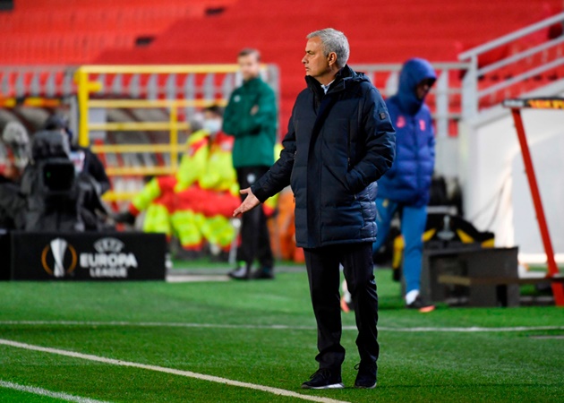 Quỷ đỏ xuống đá Europa League, Mourinho thừa nhận ngay 1 sự thật