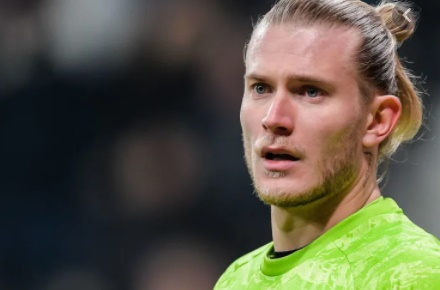 2 năm trôi qua, Bale lại lôi Karius ra làm trò đùa