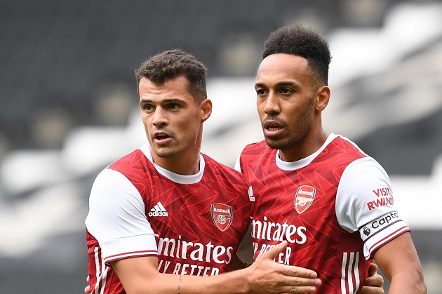Kevin Campbell chỉ ra 'món hời' chợ Đông giúp Arsenal thay da đổi thịt