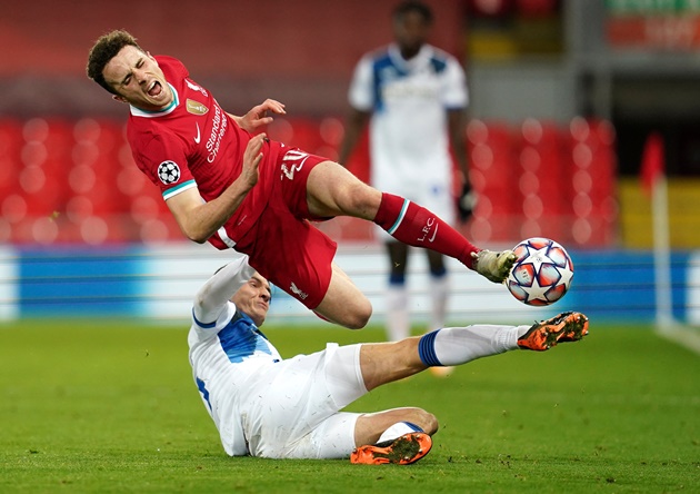 XONG! Liverpool hứng chịu cú sốc lớn trước đại chiến Tottenham